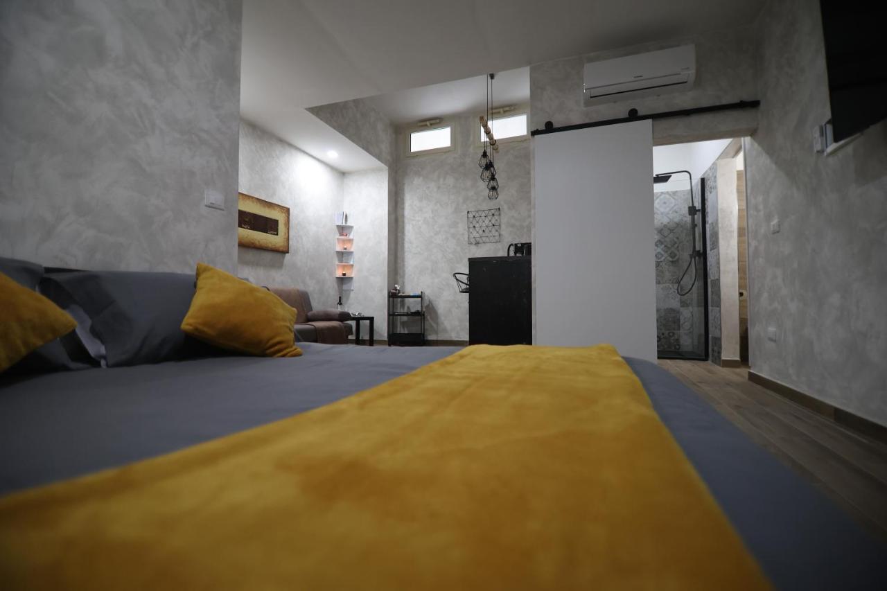 La Clessidra B&B Bari Bagian luar foto